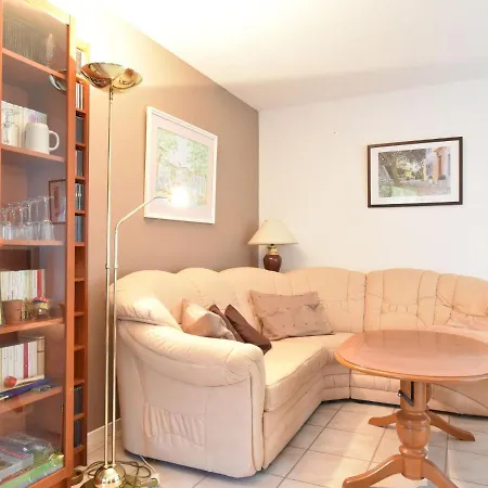 Charming Bungalow With Fenced Garden In Bastorf * Hohen Niendorf