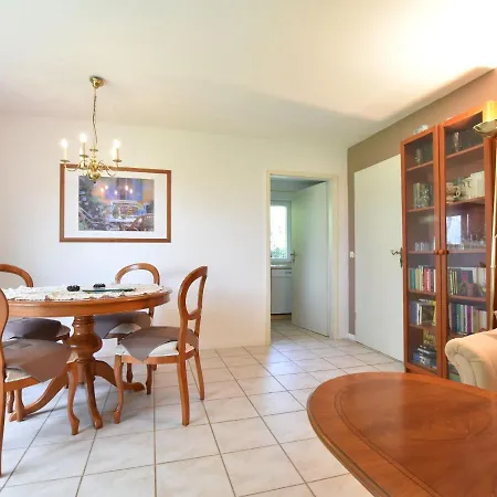 Charming Bungalow With Fenced Garden In Bastorf Hohen Niendorf
