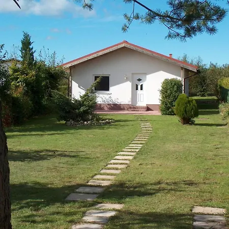 Prázdninový dům Charming Bungalow With Fenced Garden In Bastorf Hohen Niendorf